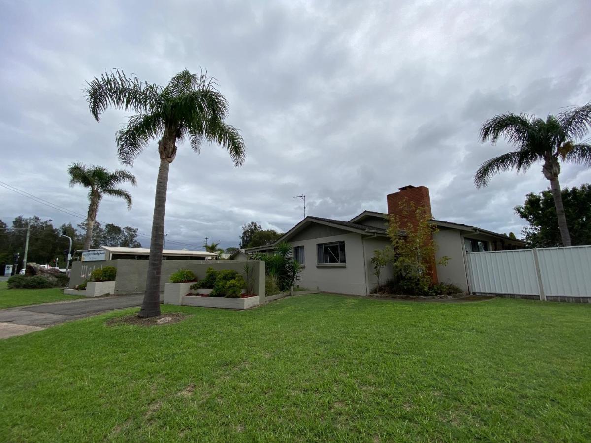 Hanging Rock Family Motel Batemans Bay Esterno foto